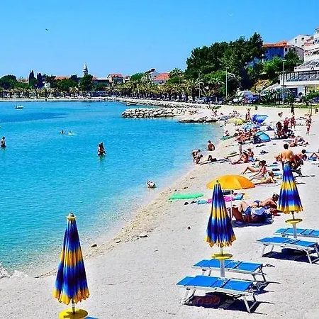 Danica Apartamento *