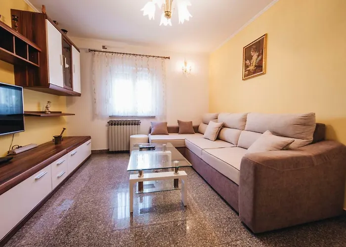 アパート Danica *